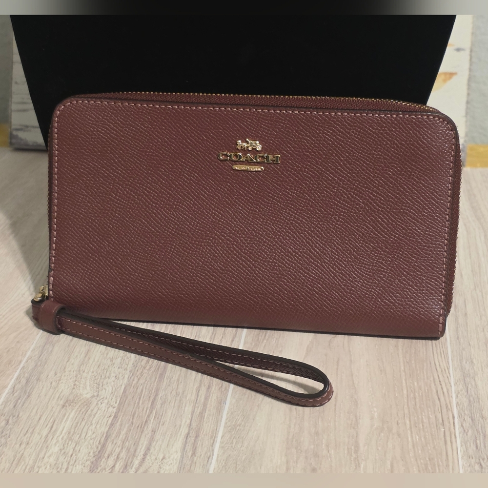 Coach F73413 Leather Wristlet Wallet Wine